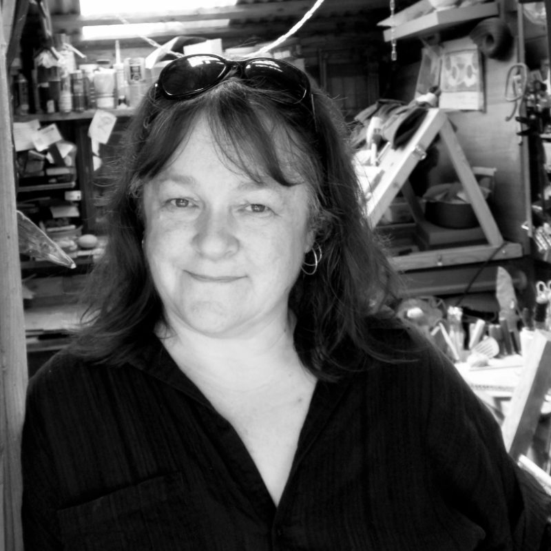 B&W Head and upper torso shot of Kate Anstead Artist